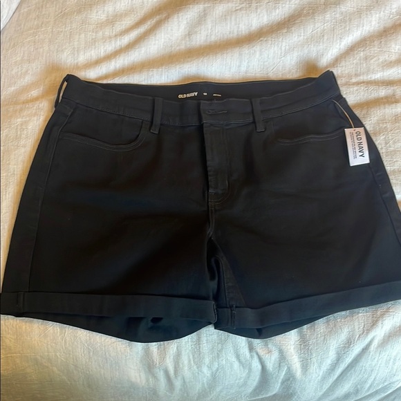 Old Navy Black Mid Rise Jean Shorts - Picture 1 of 6
